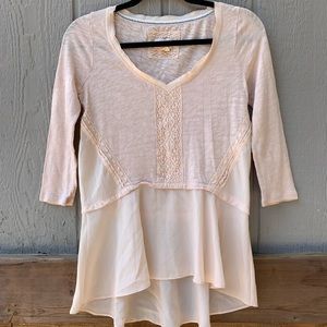 Meadow Rue lace detail 3/4 sleeve flowy blouse